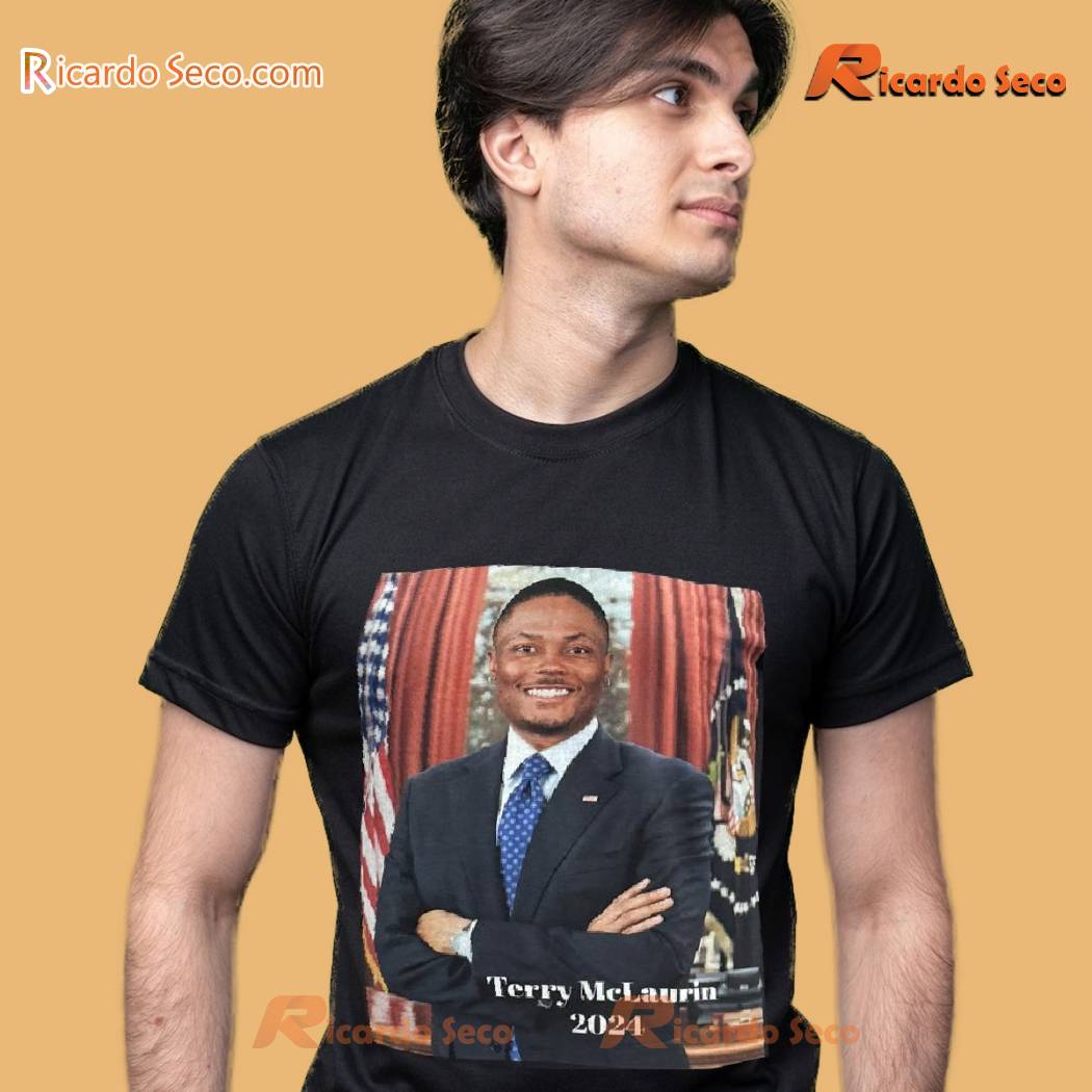 Nfl Washington Commanders Wr Terry Mclaurin's 2024 Unisex T-shirt, Women's V-neck Nfl Washington Commanders Wr Terry Mclaurin's 2024 Unisex T-shirt, Women's V-neck