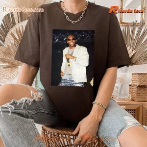 Dancehall Legend Vybz Kartel Walks Free Gift For Fan Unisex T-shirt, Women's V-neck c