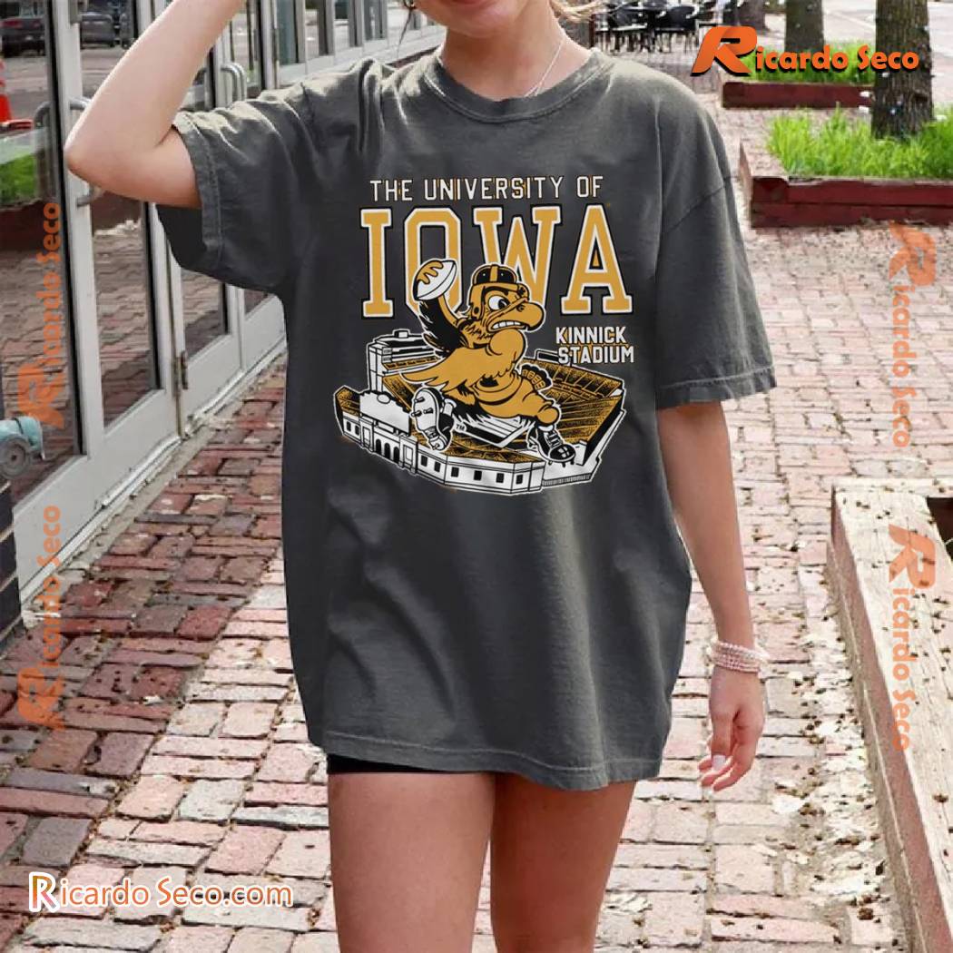 Iowa Kinnick Stadium Unisex T-shirt, Hoodie, Long Sleeve, Tank Top a Iowa Kinnick Stadium Unisex T-shirt, Hoodie, Long Sleeve, Tank Top a