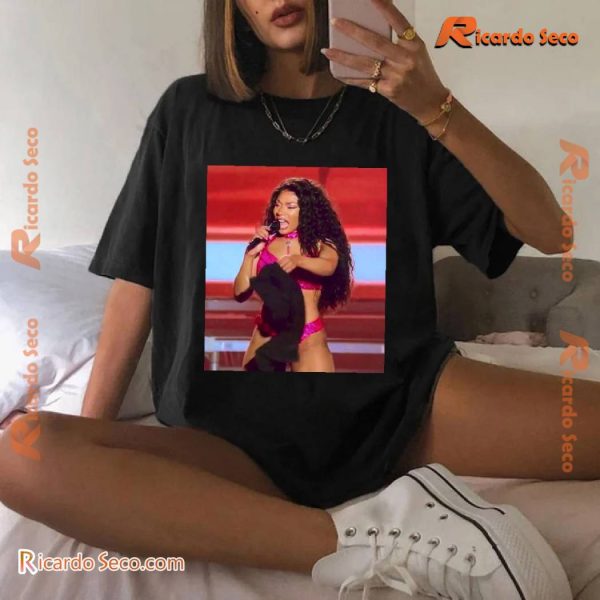 Megan Thee Stallion Responds To Criticism Over Her Performance At Kamala Harris Unisex T-shirt, V-neck Ladies