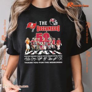 NFL Tampa Bay Buccaneers Abbey Road 50th Anniversary Thank You For The Memories Signatures Graphic Unisex Shirt, Classic Men Shirt b