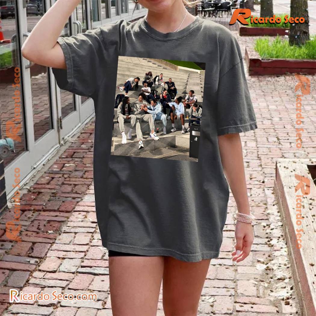 Paris Olympic 2024 Team USA Basketball Happy Conversations Between Members After A Stressful Match Graphic Men Shirt, Hoodie, Long Sleeve a Paris Olympic 2024 Team USA Basketball Happy Conversations Between Members After A Stressful Match Graphic Men Shirt, Hoodie, Long Sleeve a