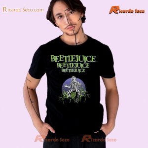 Beetlejuice It's Showtime Graphic Unisex T-shirt, Classic Ladies Shirt a