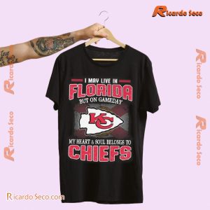 I Live In Florida But On Game Day My Heart And Soul Belongs To The Kansas City Chief Graphic Unisex T-shirt, Classic Men Shirt a