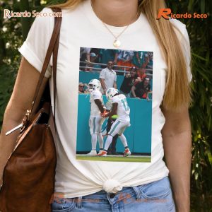 NFL Miami Dolphins Tyreek Hill's Td Celebration Handcuffed After Traffic Stop Outside Stadium Graphic Unisex T-shirt, Classic Men Shirt c