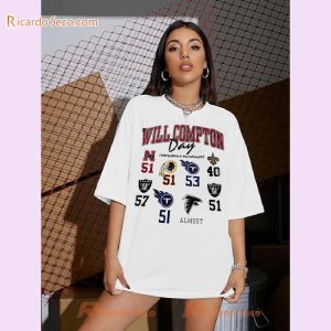 NFL Will Compton Taking Place In The Bathroom Almost Graphic Unisex T-shirt, Classic Men Shirt a