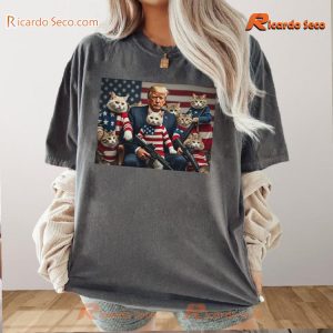 Trump Cat Portrait Graphic Unisex T-shirt, Classic Men Shirt