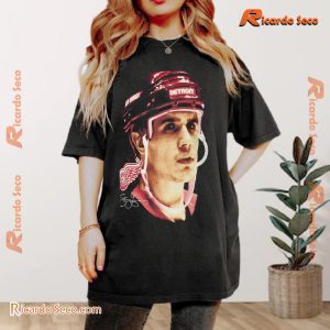 Detroit Red Wings Steve Yzerman Big Face Graphic Unisex Shirt, Classic Men Shirt a