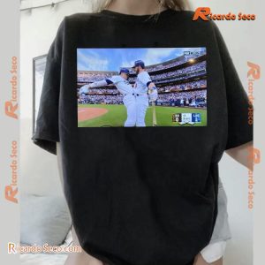 Los Angeles Dodgers Celebrate Victory Photo Graphic Unisex T-shirt a