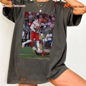 NFL Kansas City Chiefs At San Francisco 49ers Graphic Classic Men Shirt, Classic Ladies Shirt W12uj6w