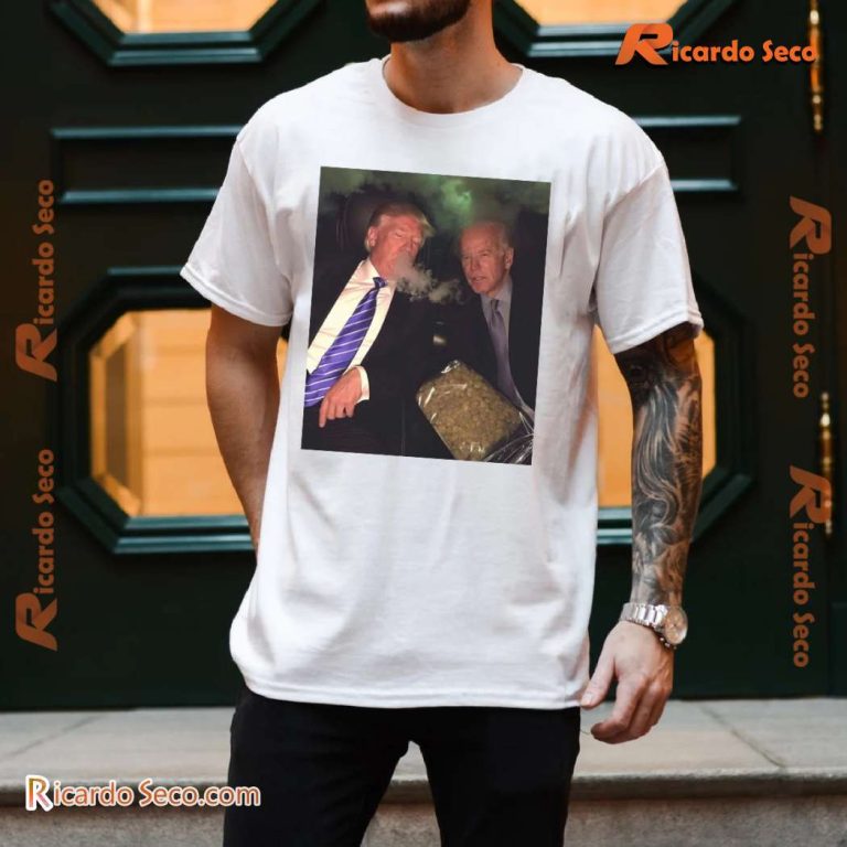 Donald Trump And Biden Are In The Car Graphic Unisex T-shirt-b laQD3Y4