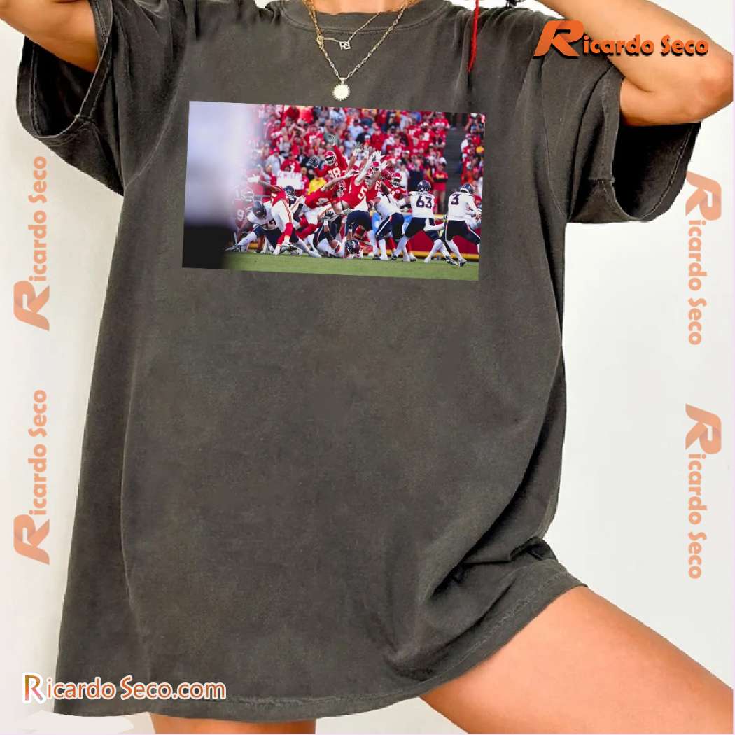 Kansas City Chiefs X Denver Broncos Secures The Win Graphic Classic Men Shirt IYFcNOM