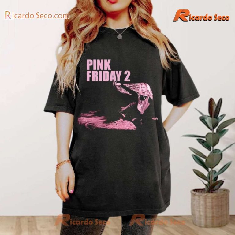 Nicki Minaj Pink Friday 2 Tour Merch Black And Pink Classic Ladies T-shirt-a EqeYx52