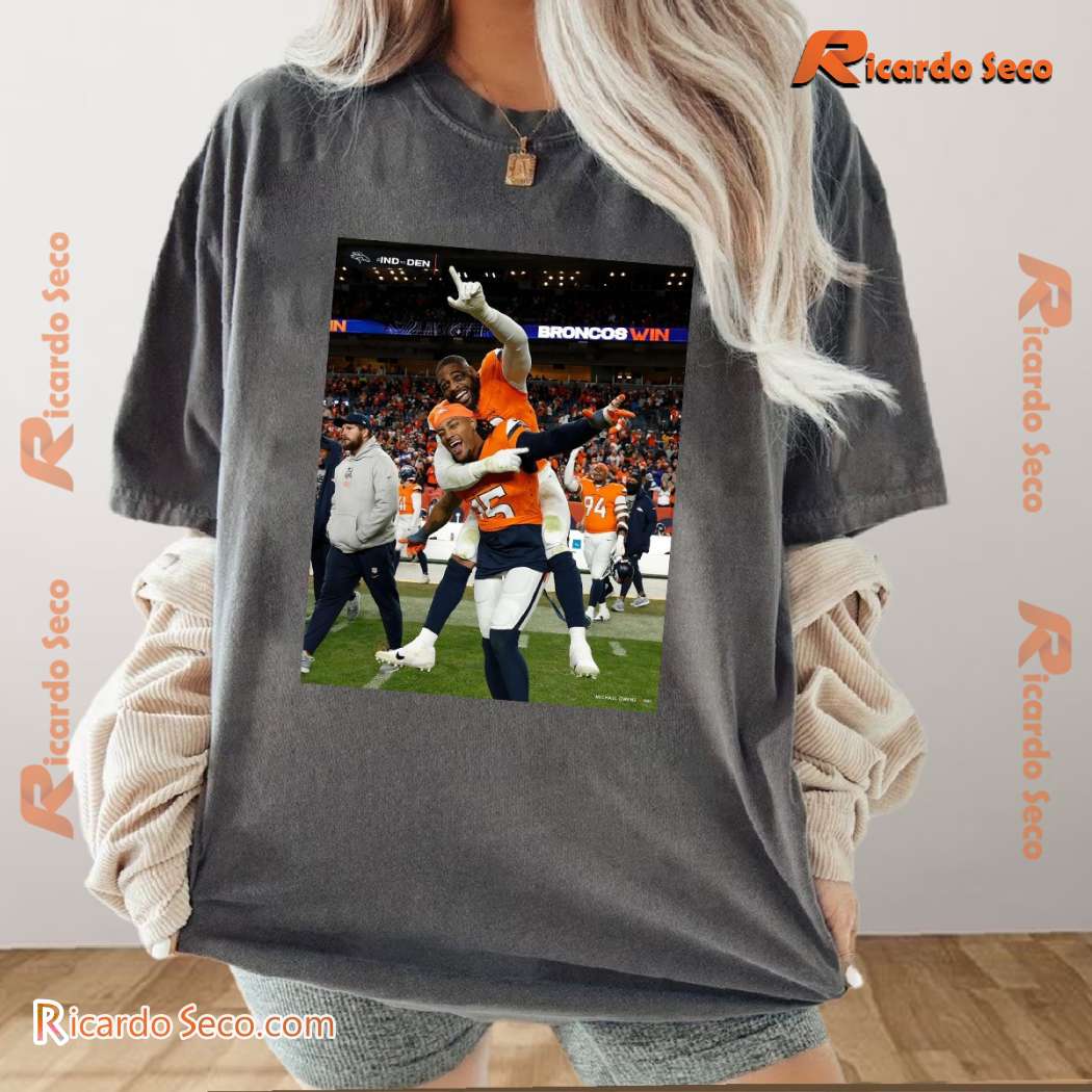 Denver Broncos Cooper And Nik Bonito Scene Graphic Classic Men Shirt 4PWAdwQ