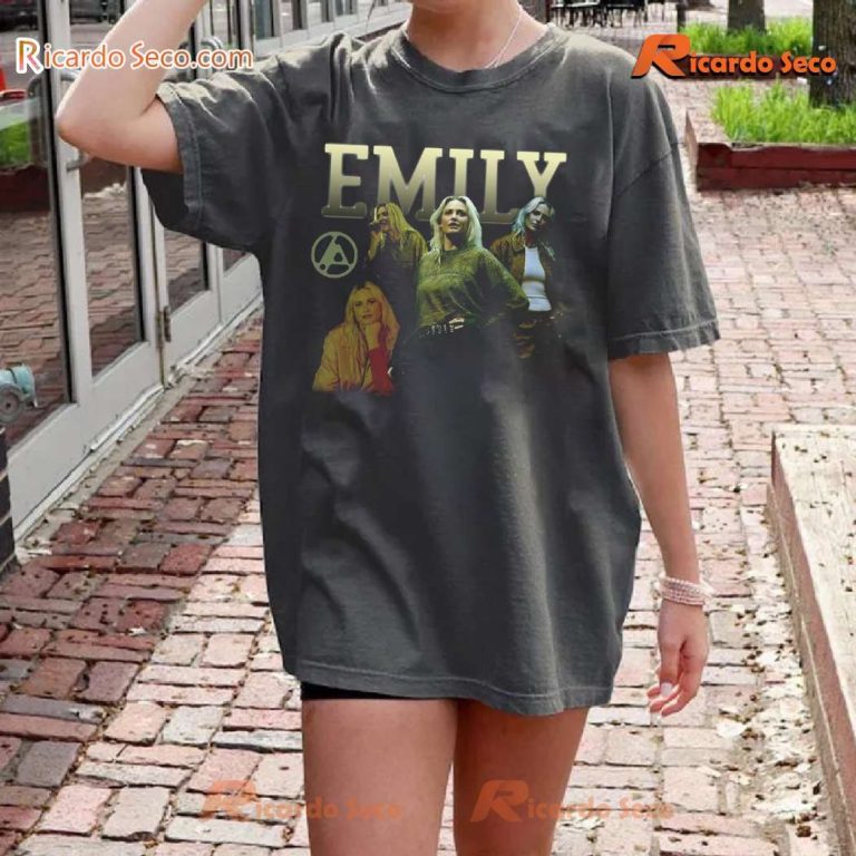 Emily Armstrong Photos Graphic Unisex T-shirt-a ABTyjnc