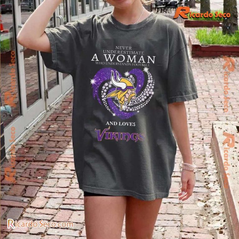 Minnesota Vikings A Woman Who Understands Football And Loves Classic Men Shirt-a AcRO3HY