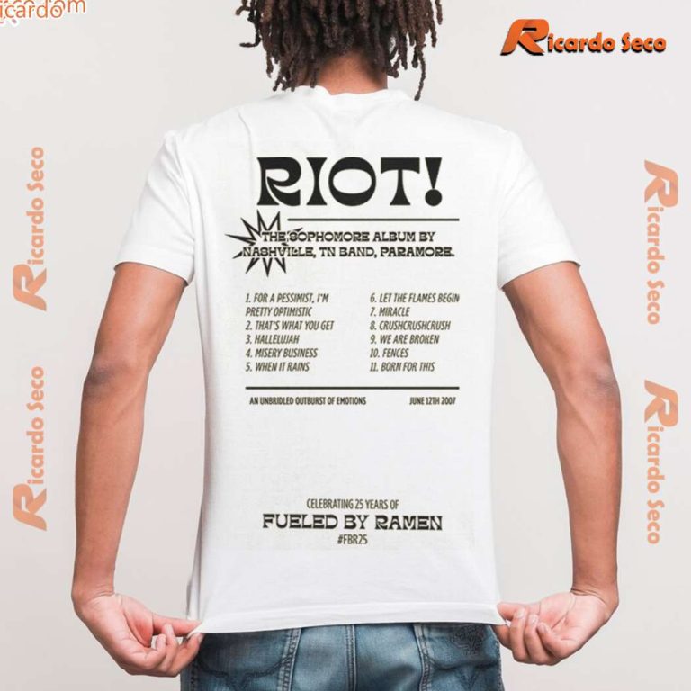 Paramore Riot Album Celebrating 25 Years Of Fueled By Ramen Classic Men Shirt-b HAQ1NcV