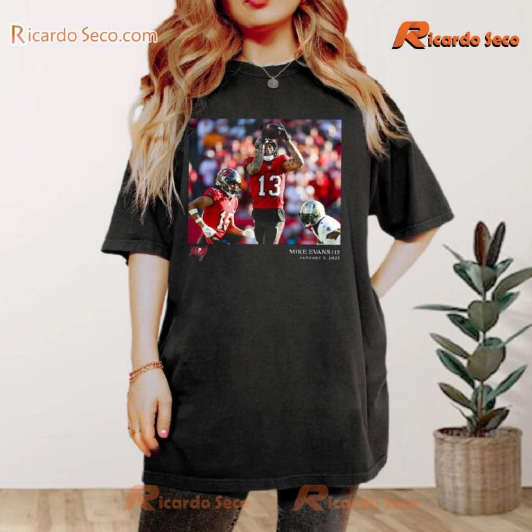 Mike Evans Tampa Bay Buccaneers NFL Flash Features Week 18 Unisex T-shirt-b vxNzJKD