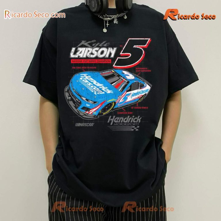 Kyle Larson #5 HendrickCars.com Car Toddle Classic Men Shirt-a M5ISFYq