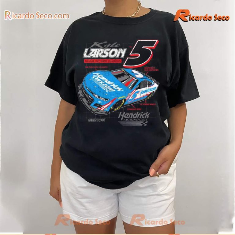 Kyle Larson #5 HendrickCars.com Car Toddle Classic Men Shirt OoIqzMN