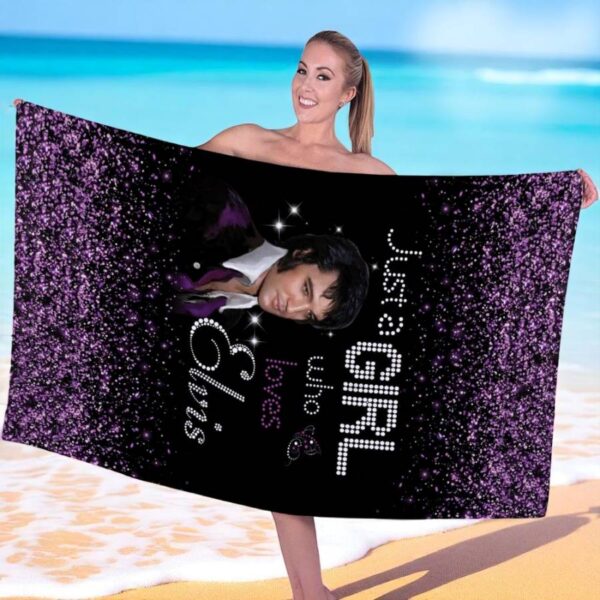 Just A Girl Who Loves Elvis Presley Beach Towel-a zOrRxC1