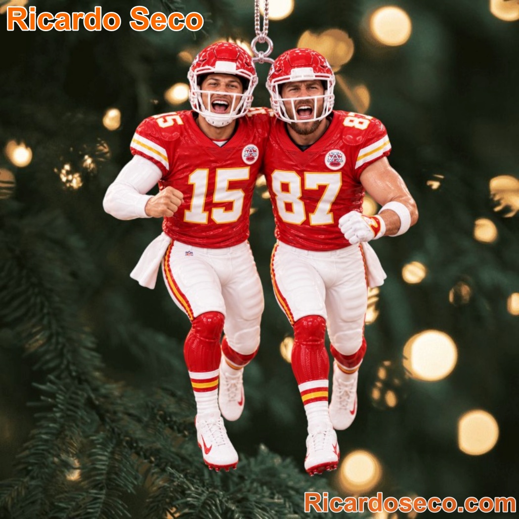 Kansas City Chiefs Patrick Mahomes And Travis Kelce Christmas Tree Ornament loa9HIO