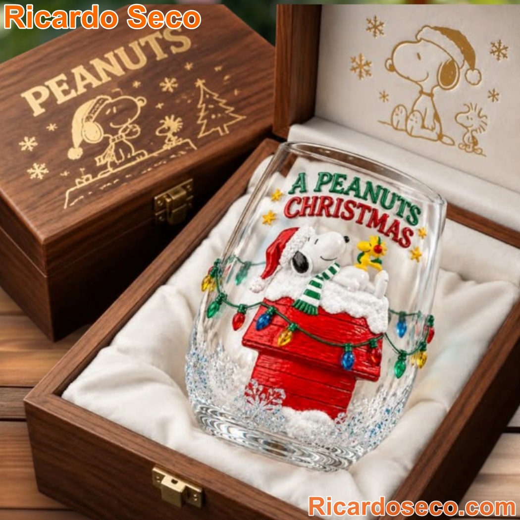 Peanuts Snoopy Christmas Whiskey Glass Peanuts Snoopy Christmas Whiskey Glass U4fGkAV