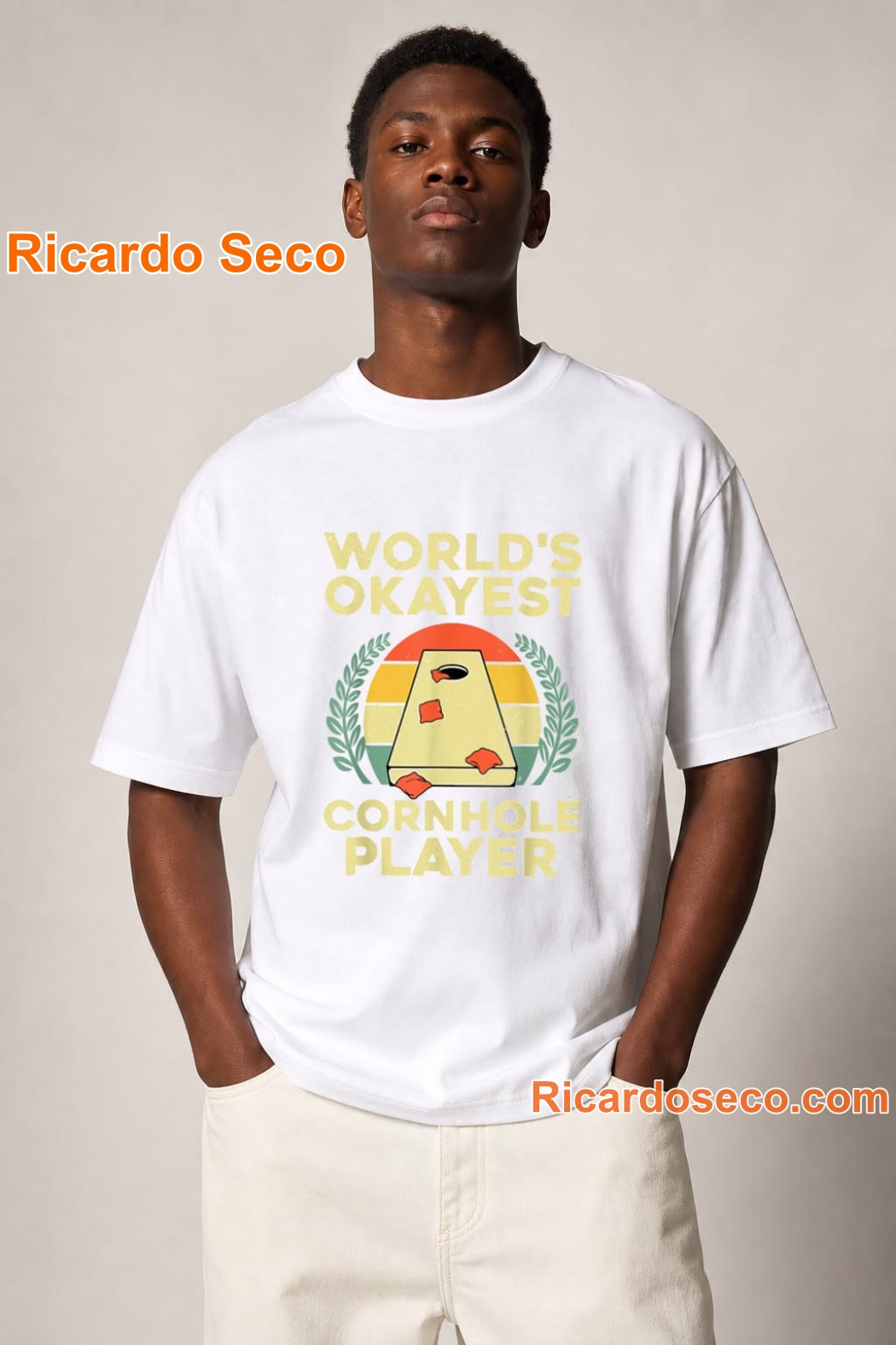 World's Okayest Cornhole Player Shirt zOGciP5